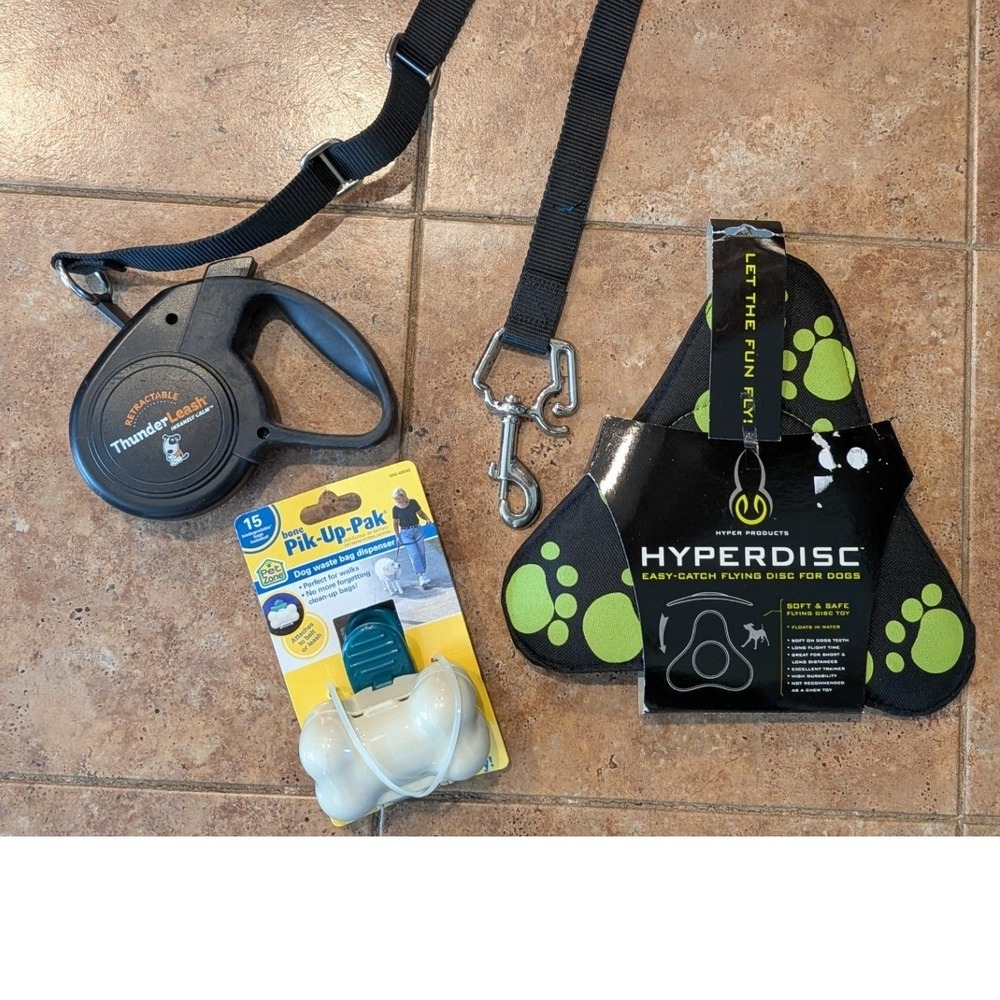 ThunderLeash Retractable No Pull Leash HyperPet‎ Flying Disc Poop Bag Lot New